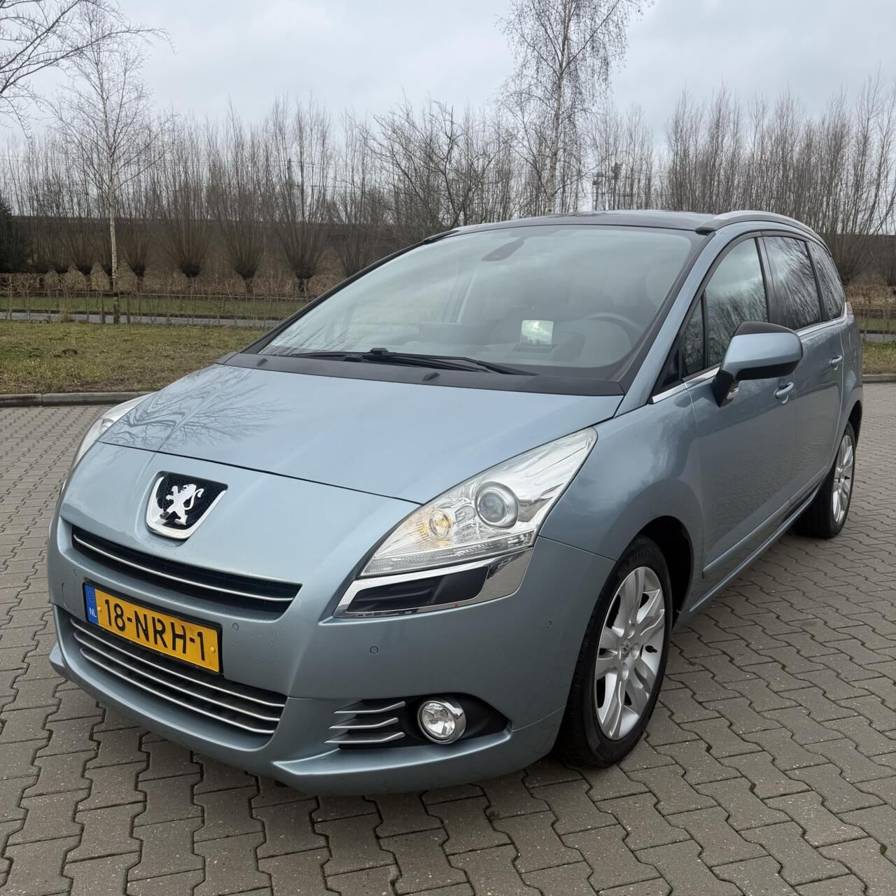 Peugeot 5008 - 1.6 GT | Automaat | Leder | Panoramadak - AutoWereld.nl
