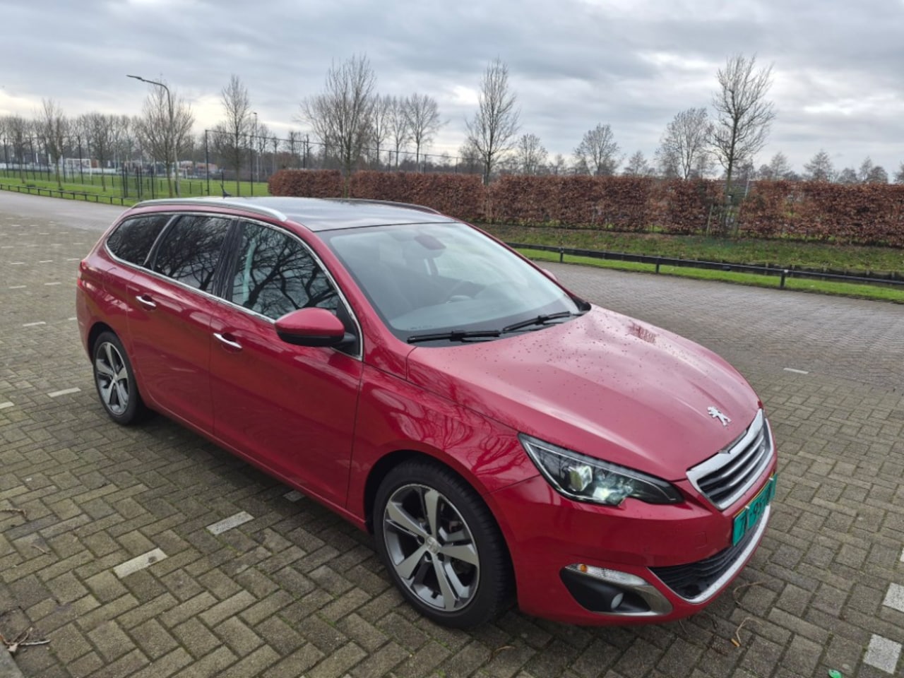 Peugeot 308 SW - 1.2 e-THP Première 1.2 e-THP Première - AutoWereld.nl