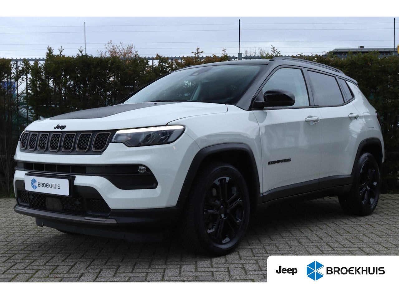 Jeep Compass - 4xe 240 Plug-in Hybrid Electric Upland | Adapt. Cruise | Stoel+Stuurverwarming | Navi | Ke - AutoWereld.nl