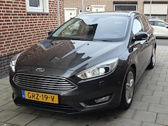 Ford Focus Wagon - 1.0 Titanium