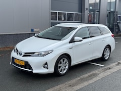 Toyota Auris Touring Sports - 1.8 Hybrid Lease