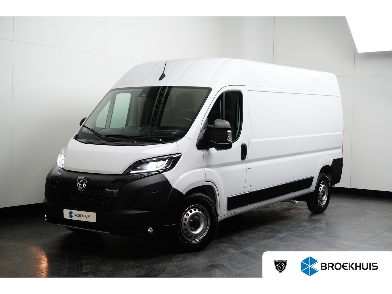 Peugeot Boxer - 2.2 BlueHDi 140 S&S L3H2 3.5t | Adapt. Cruise | Camera | LED | Airco | Dodehoekbewaking | - AutoWereld.nl