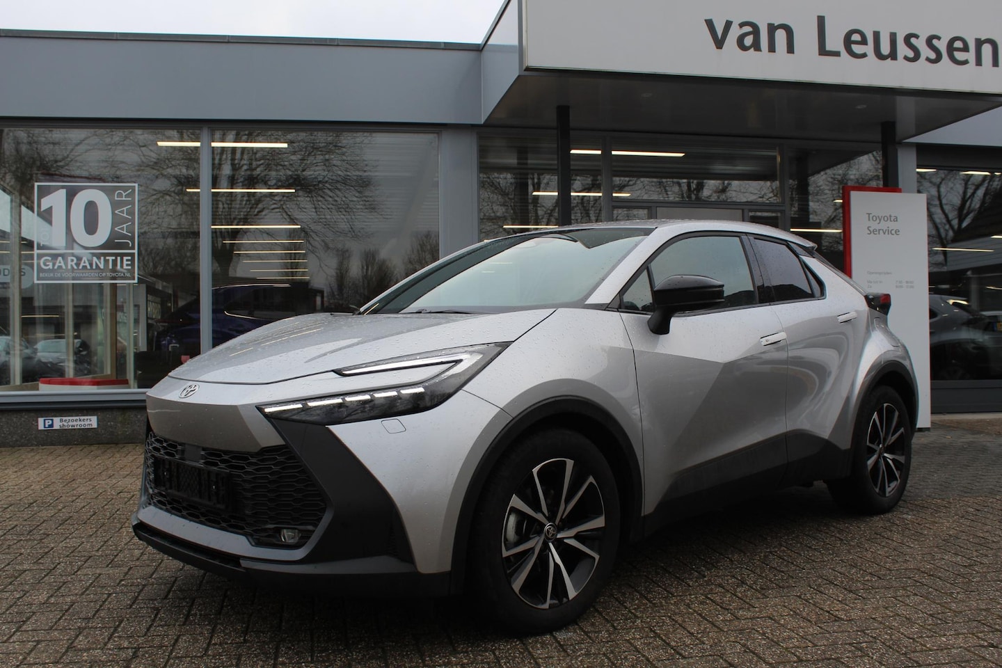 Toyota C-HR - 1.8 Hybrid 140 First Edition - AutoWereld.nl