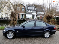 BMW 3-serie - 323i Executive 170pk Automaat Clima Leder Schuifdak