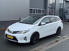Toyota Auris Touring Sports - 1.3 Now
