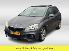BMW 2-serie Active Tourer - 225i M Sport / Trekhaak / Panoramadak / Camera / Head-up / Harman Kardon / Keyless / 18''
