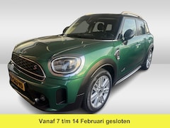 MINI Countryman - 2.0 Cooper S ALL4 Classic / Trekhaak / Camera / Head-up / Keyless / 18'' / CarPlay / Stoel
