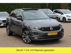 Volkswagen T-Roc - 2.0 TSI 4Motion Sport 3x R-line / Panoramadak / CarPlay / Parkeerhulp V+A / 18'' / Stoelve