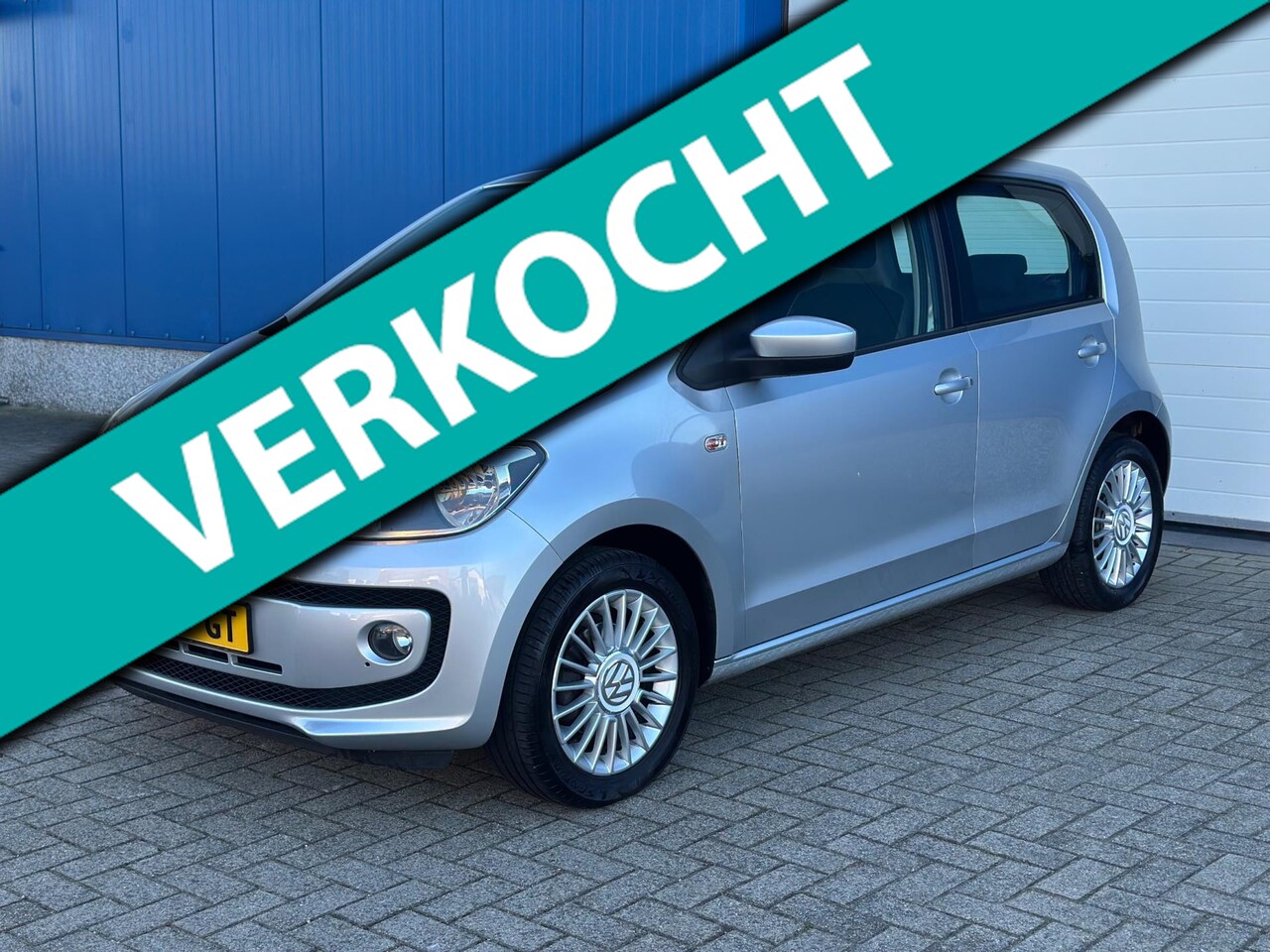 Volkswagen Up! - 1.0 high up! NAVI - STOELVERWARMING - ZEER NETTE STAAT!!! - AutoWereld.nl
