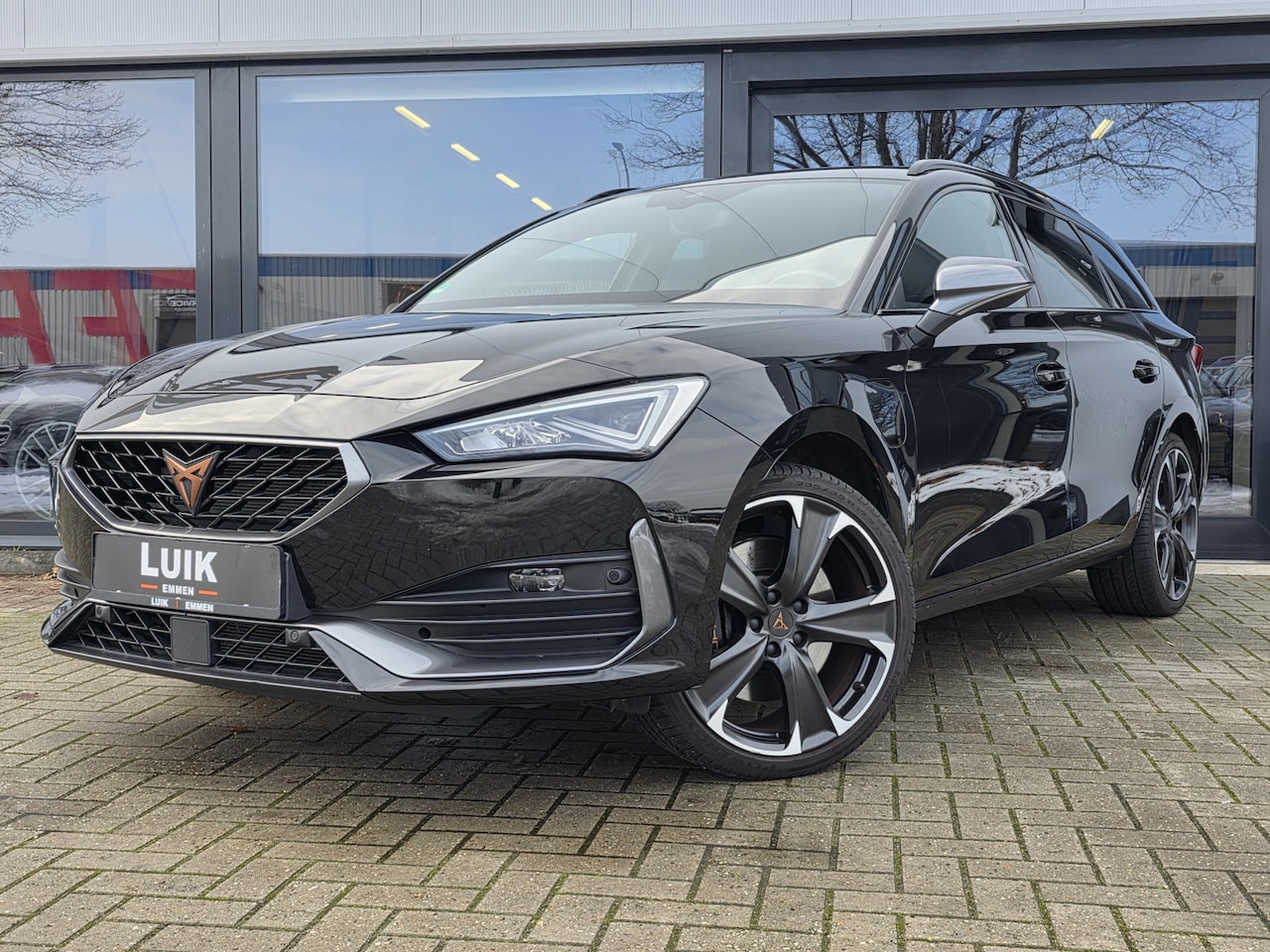 CUPRA Leon Sportstourer - 1.4 e-Hybrid Black Edition 1.4 e-Hybrid Black Edition - AutoWereld.nl