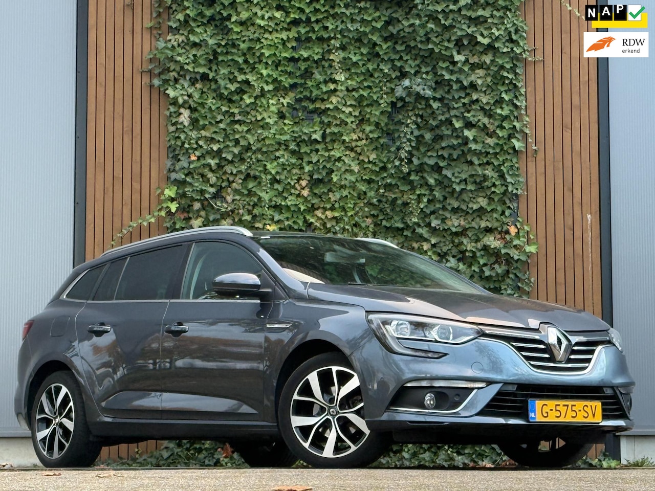 Renault Mégane Estate - 1.3 TCe Bose|NAP|TREKHAAK|CAMERA - AutoWereld.nl