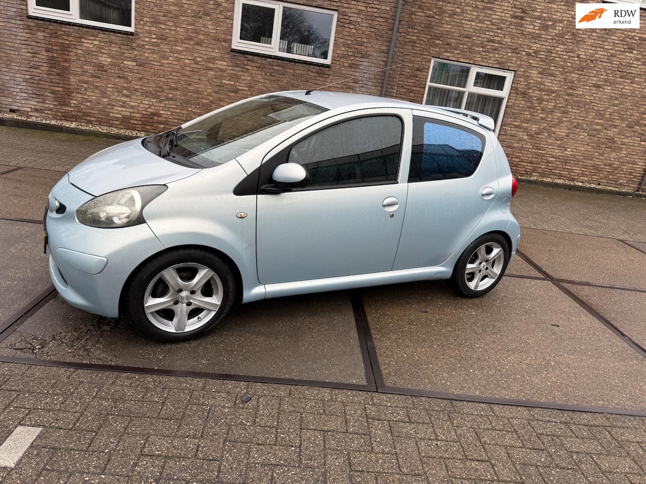 Toyota Aygo - 1.0-12V ((( 125000 km/ airco)) - AutoWereld.nl