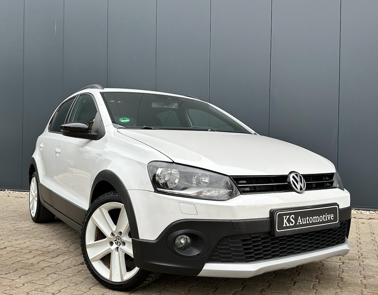 Volkswagen Polo - 1.2 TSI Cross 90PK 2013 | Cruise | Navi | Stoelverw. - AutoWereld.nl