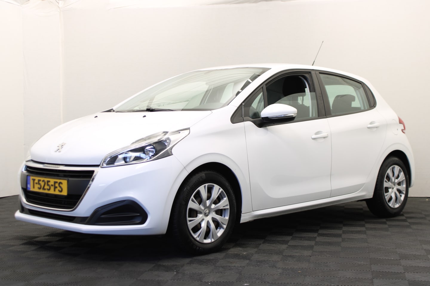 Peugeot 208 - 1.2 PureTech Allure 1.2 PureTech Allure - AutoWereld.nl