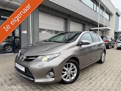 Toyota Auris - 1.6 Benzine | Trekhaak | Pano | Camera
