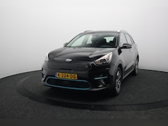 Kia e-Niro - DynamicLine 64 kWh SOH 96, 2% | Warmtepomp | Camera | Navigatie | Stoel/Stuurverwarming