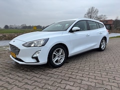 Ford Focus Wagon - 1.0 EcoBoost Trend Edition Business LED Koplampen, Wegklapbare Trekhaak, PDC