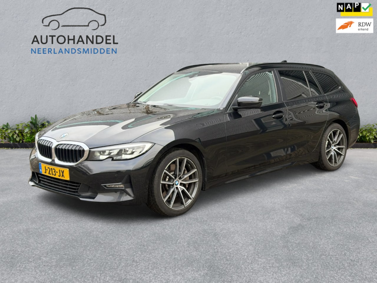 BMW 3-serie Touring - 330i High Executive Edition 330i High Executive Edition - AutoWereld.nl
