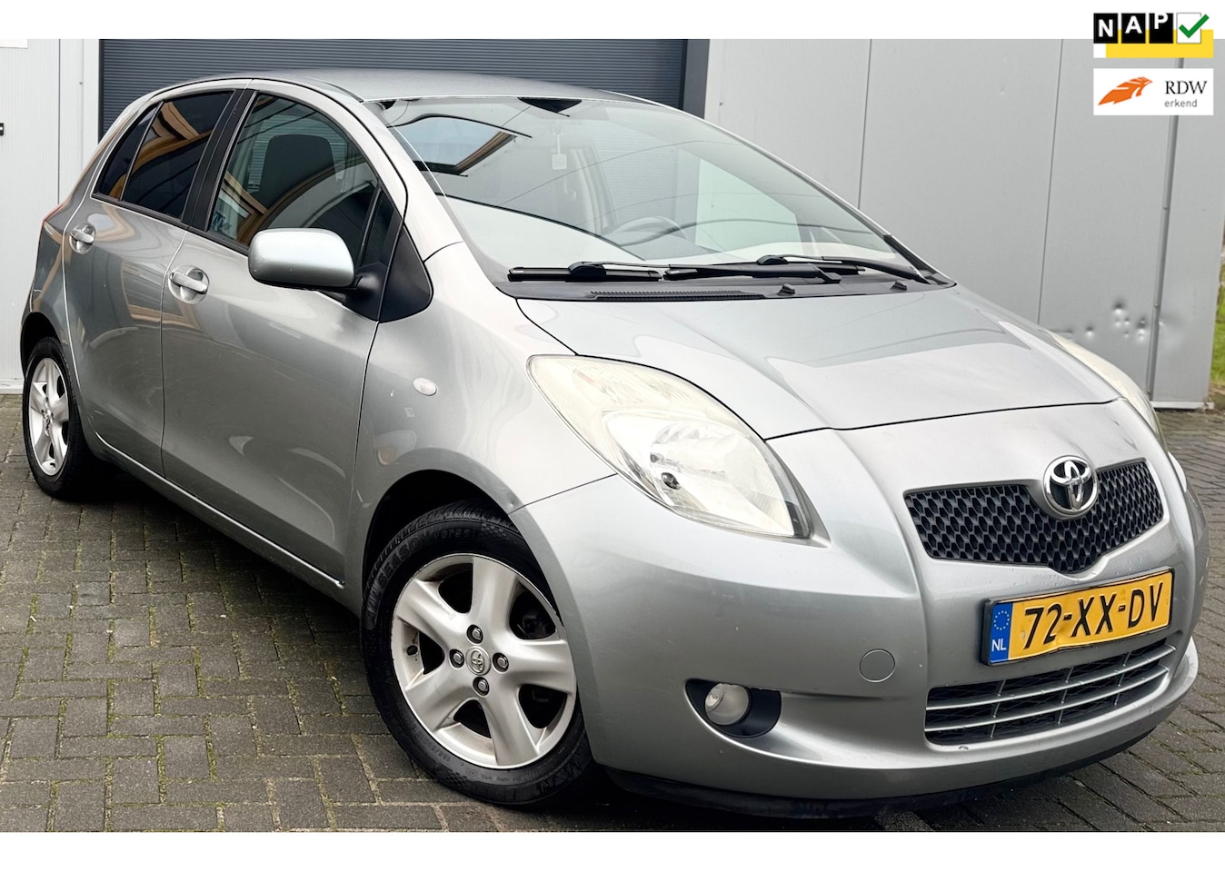 Toyota Yaris - 1.3 VVTi Luna MMT-NIEUWE KOPPELING - AutoWereld.nl