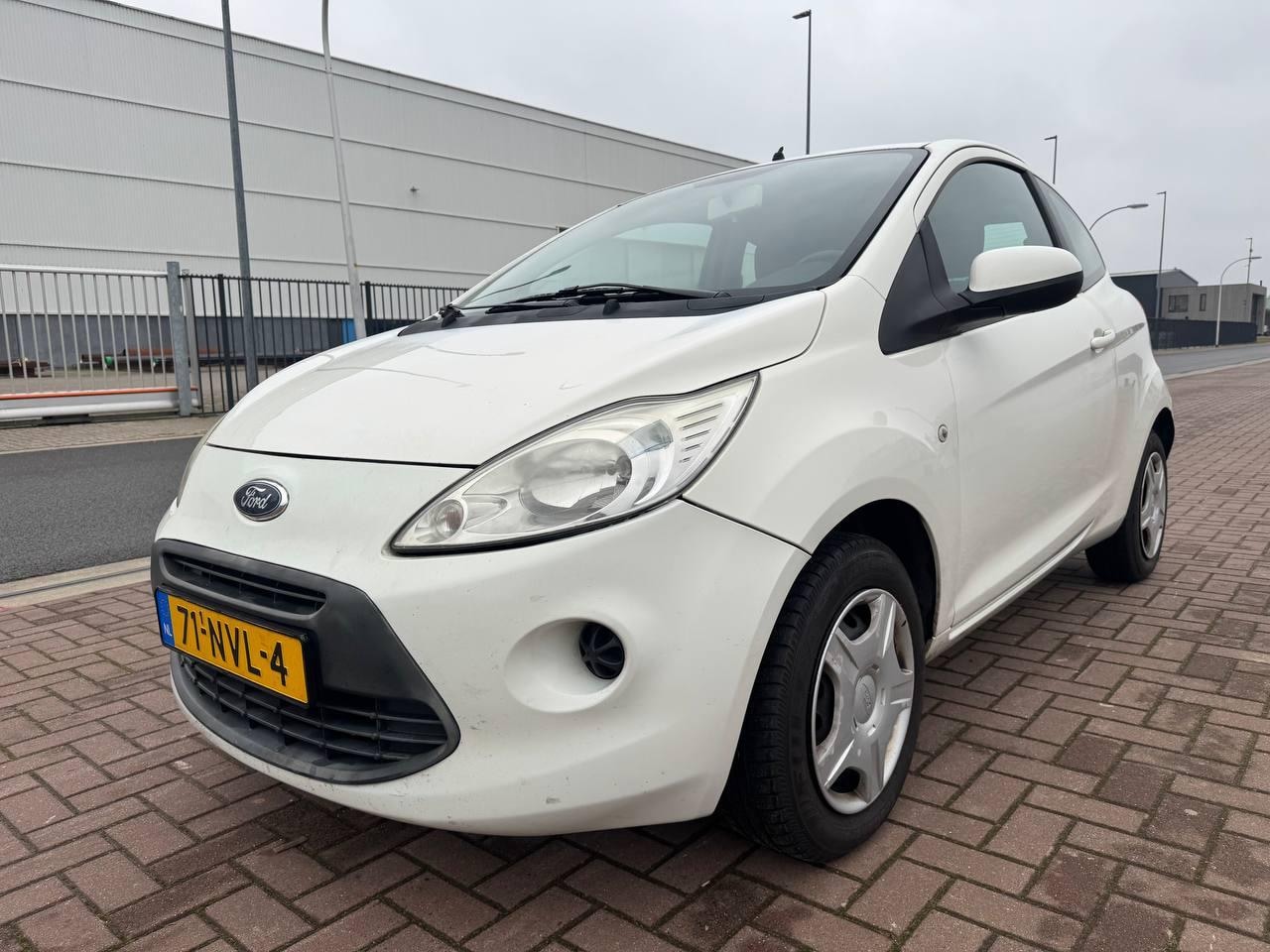 Ford Ka - 1.2 Cool&Sound /Airco/St.bkr/NAP/Nieuwe APK - AutoWereld.nl