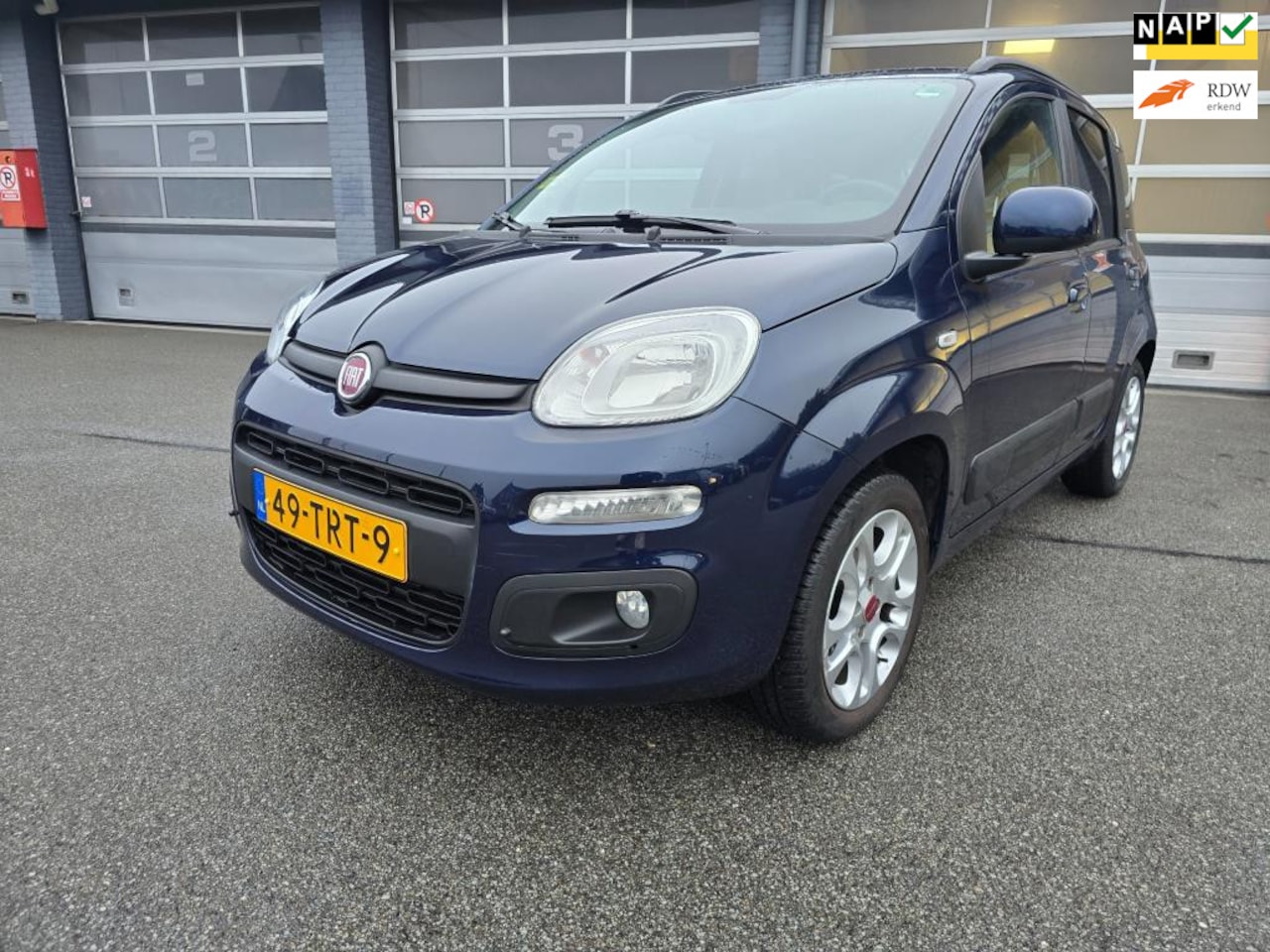 Fiat Panda - 0.9 TwinAir Lounge Beste Prijs Garantie! - AutoWereld.nl