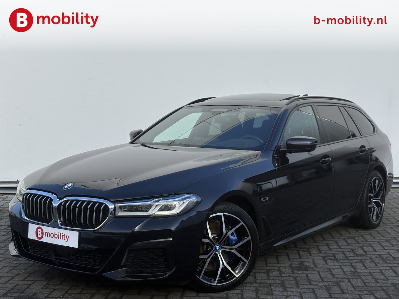BMW 5-serie Touring - 530e High Executive M-Sport LCI Trekhaak 1700kg Laserlicht | Head-Up | Harman/Kardon | Pan - AutoWereld.nl