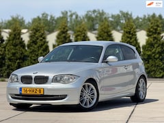 BMW 1-serie - 120i High Executive | Automaat | Android Car Play | Leder sportstoelen | Parkeersensoren |