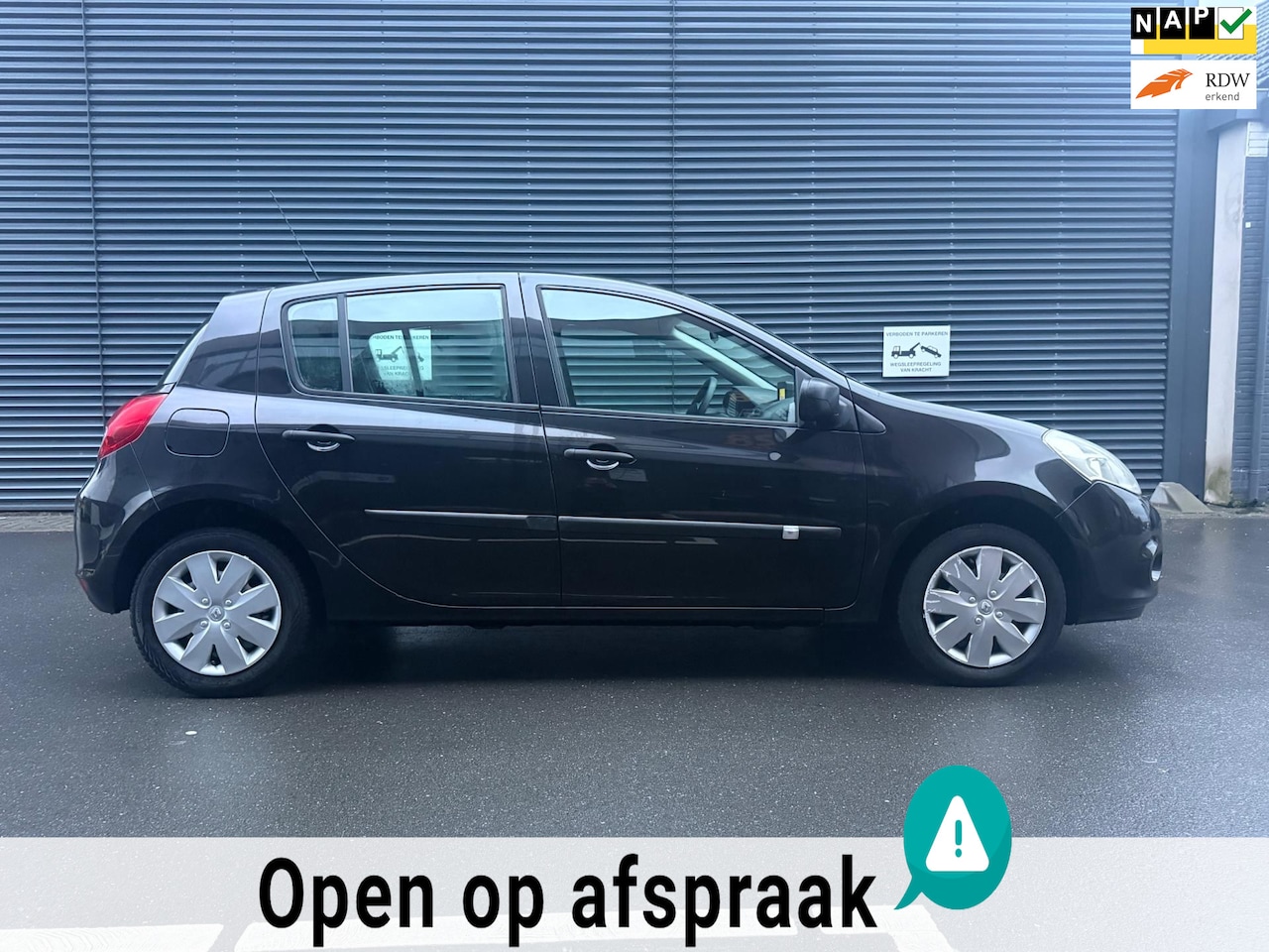 Renault Clio - 1.2 Special Line NAVIGATIE AIRCO NAP - AutoWereld.nl