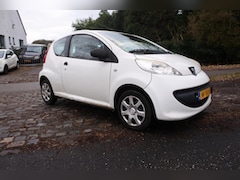 Peugeot 107 - 1.0-12V XR nw apk 30-1-2027 194 dkm
