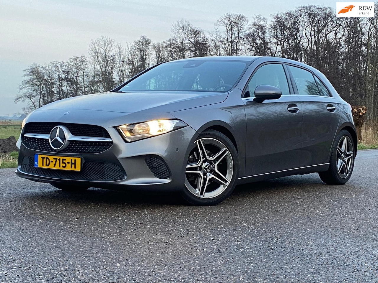 Mercedes-Benz A-klasse - 200 Advantage / Incl. BTW / Automaat / Airco / CC/ Camera / Half Luxe Leder / PDC / LM-Vel - AutoWereld.nl