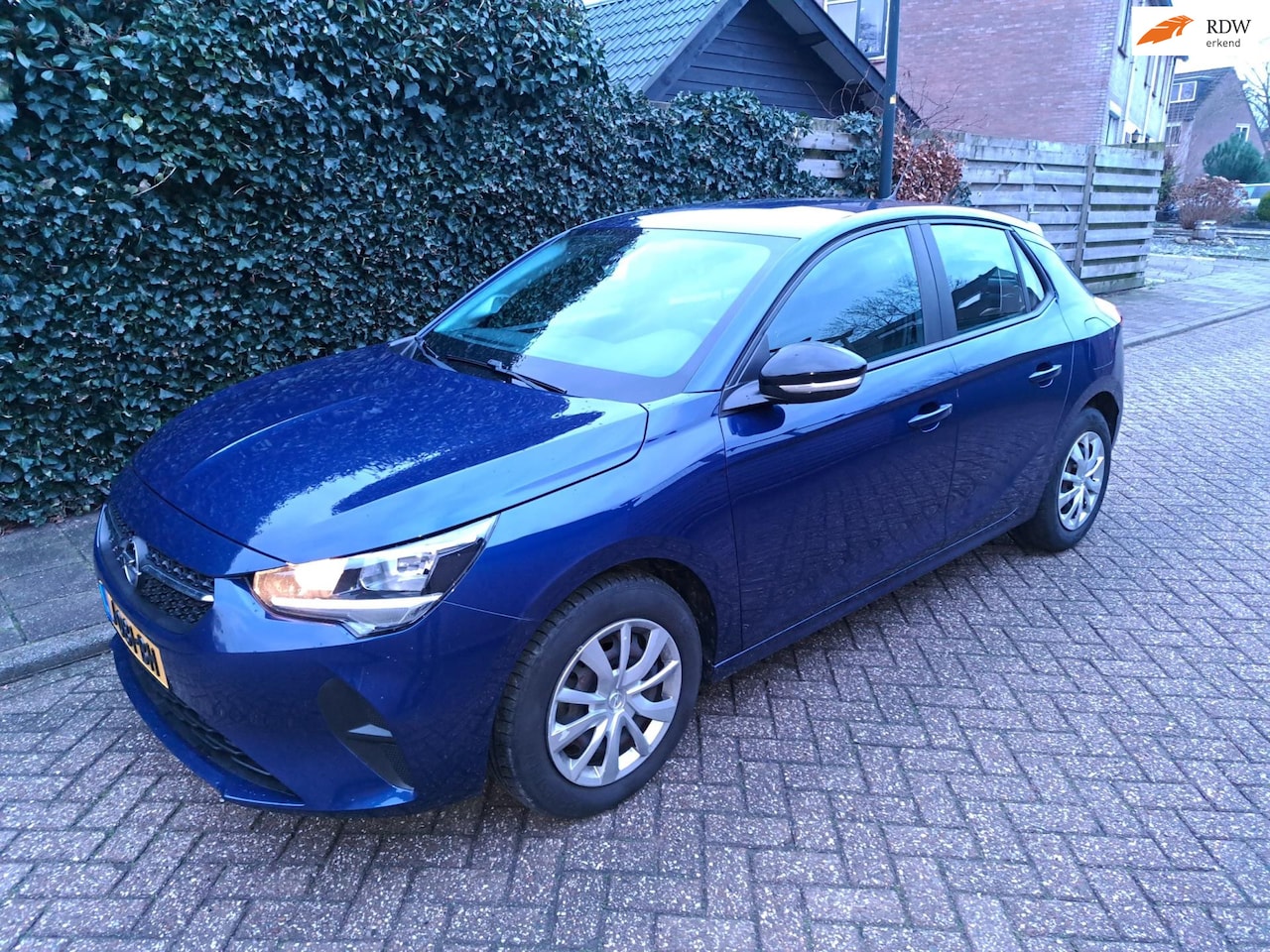 Opel Corsa - 1.2 Edition *veel opties, onderhoud/riem uitgevoerd* - AutoWereld.nl