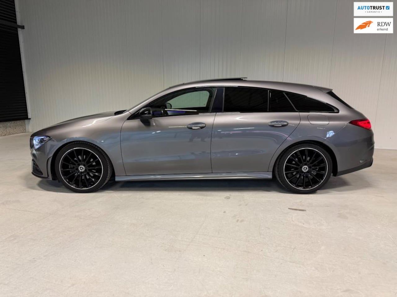 Mercedes-Benz CLA-klasse Shooting Brake - 180 Premium Plus amg line pano - AutoWereld.nl