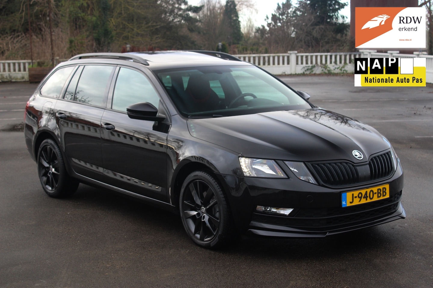 Skoda Octavia Combi - 1.5 TSI Greentech Sport Business PANO | BTW | 1E EIGENAAR - AutoWereld.nl