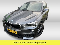 BMW X1 - sDrive20i High Executive Edition M Sport / Trekhaak / Panoramadak / Camera / Leder / Head
