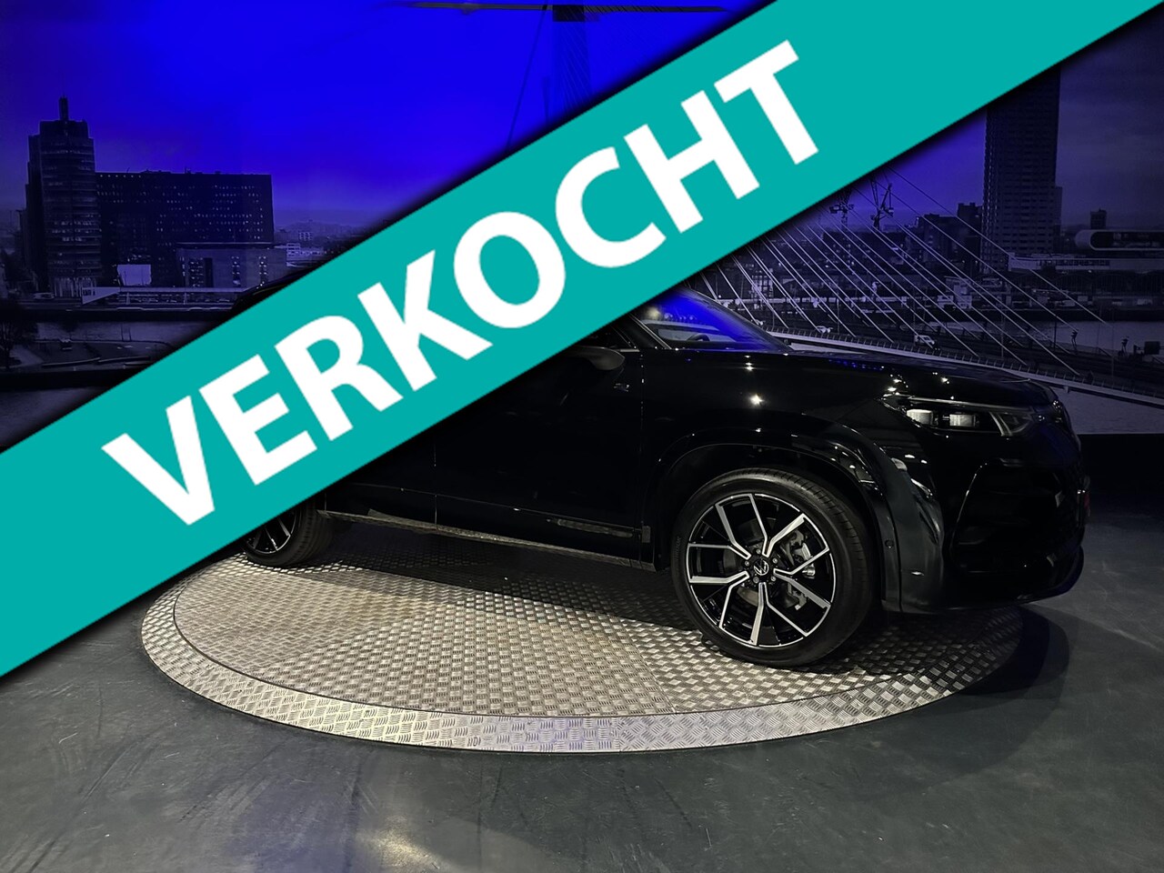 Volkswagen Tayron - 1.5 eTSI R-Line Edition 272PK *Pano*Sfeerverlichting*Camera* - AutoWereld.nl