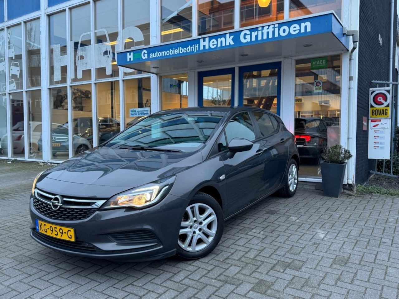 Opel Astra - 1.0 Edition I Navigatie I Cruise control I 1e Eigenaar I PDC - AutoWereld.nl