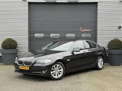 BMW 5-serie - 520d High Executive | Navigatie | Xenon | Lichtmetalen Velgen | Trekhaak |