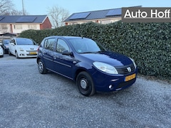 Dacia Sandero - 1.2 | Trekhaak | Radio / CD | Nieuwe APK