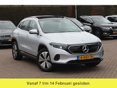 Mercedes-Benz EQA - 250 Business Solution AMG 67 kWh / Zeer compleet / Trekhaak / Panoramadak / 360Camera / He