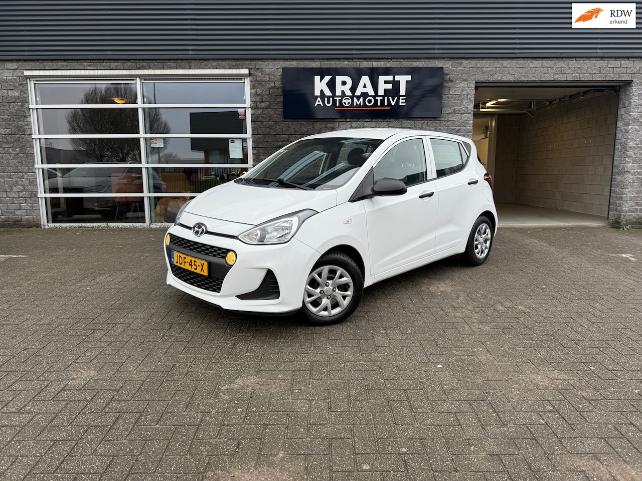 Hyundai i10 - 1.0i Comfort | 5deurs | nieuwe APK | Top staat! | Lage KM stand! | Speciaal interieur | - AutoWereld.nl