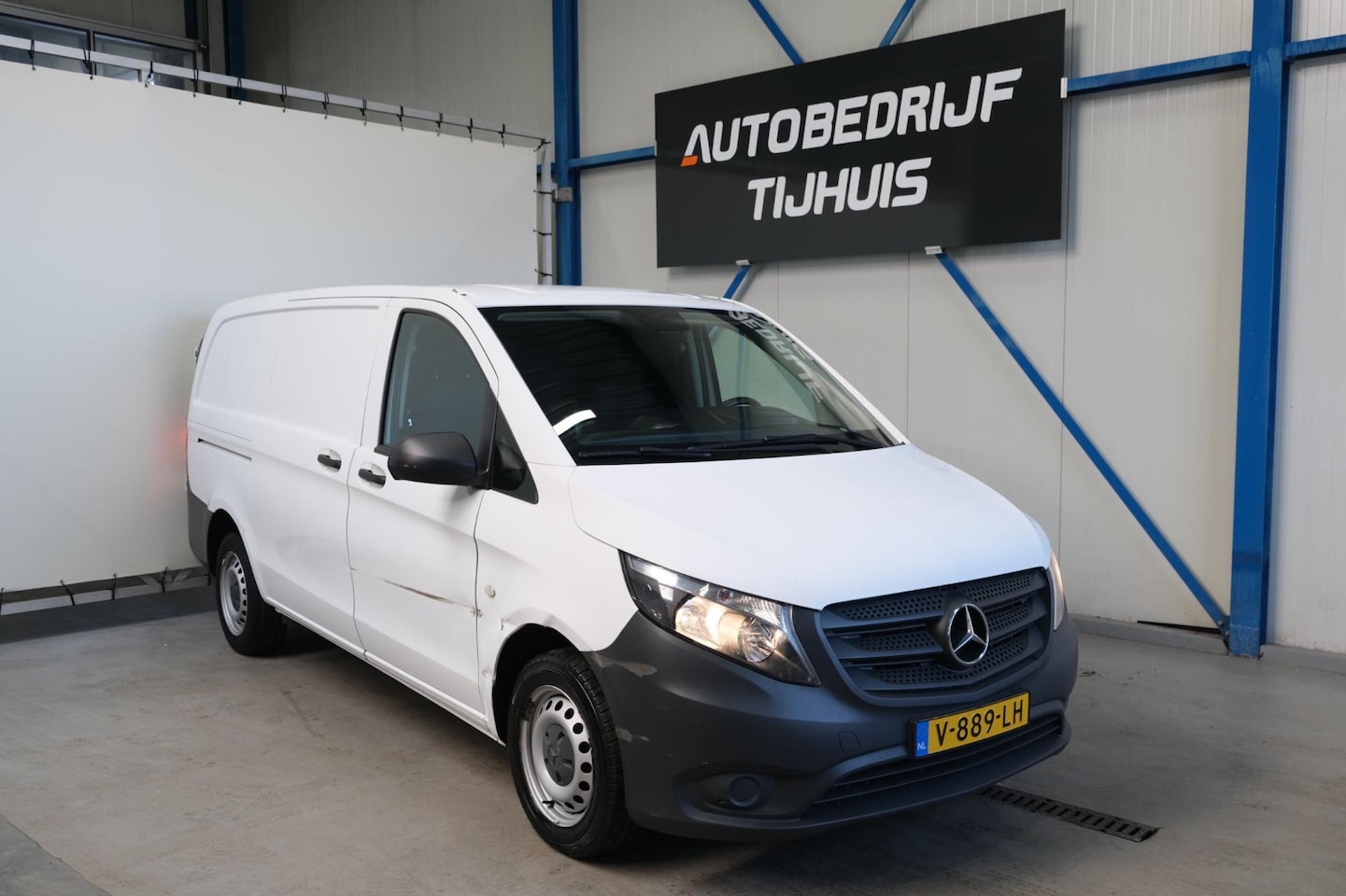 Mercedes-Benz Vito - 111 CDI Lang - N.A.P. Airco, Trekhaak. - AutoWereld.nl