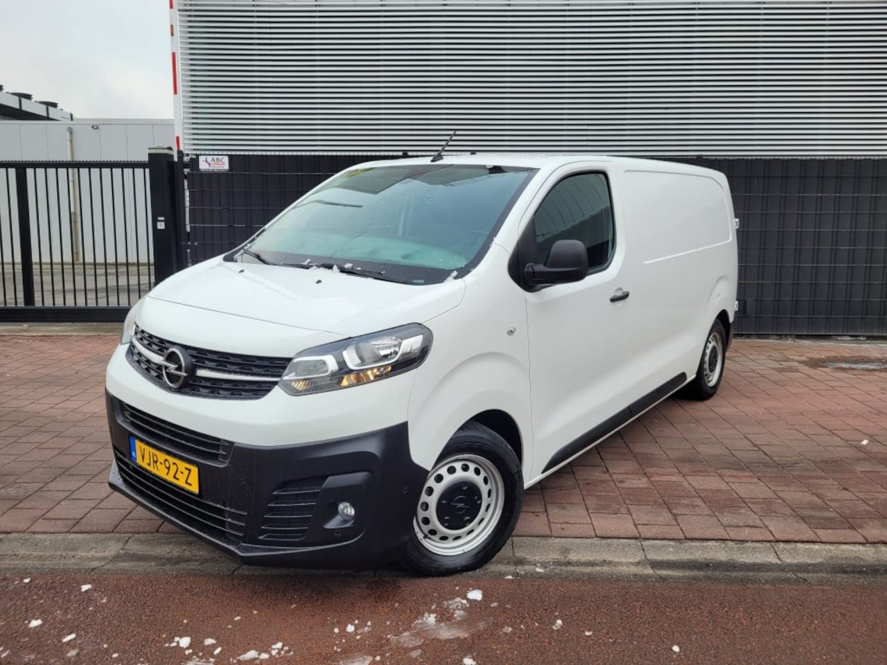 Opel Vivaro - 1.5 CDTI L2H1 Edition Geen Btw - AutoWereld.nl