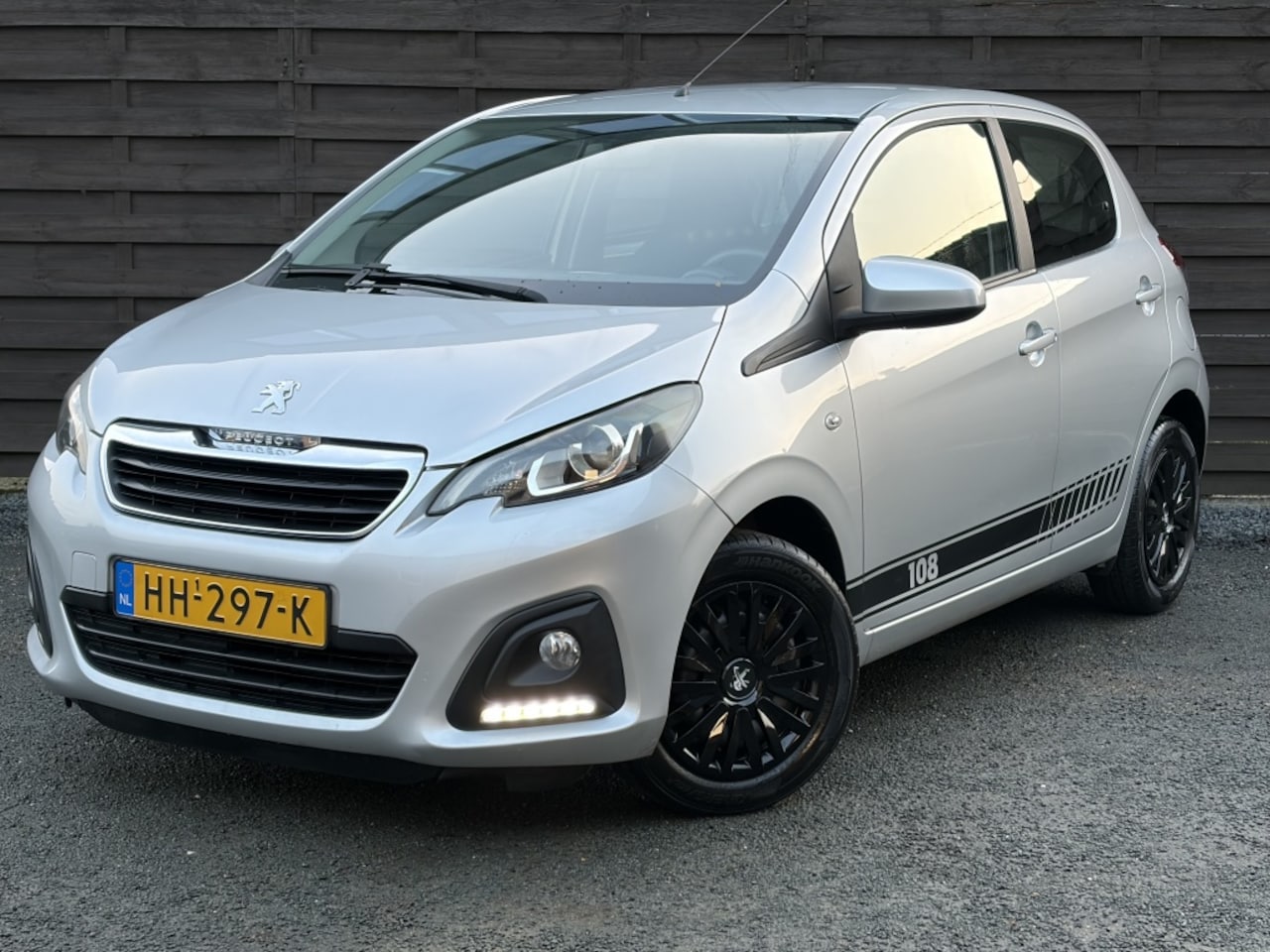 Peugeot 108 - 1.0 e-VTi Active / AIRCO / LED / NAP / NL - AutoWereld.nl