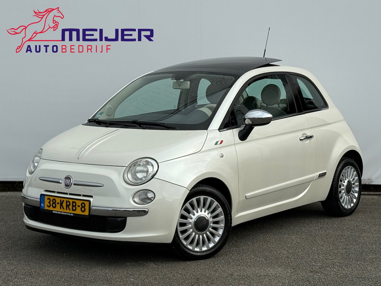 Fiat 500 - 1.2 Lounge Sportvelgen | Clima | Panoramadak | Automaat !! - AutoWereld.nl