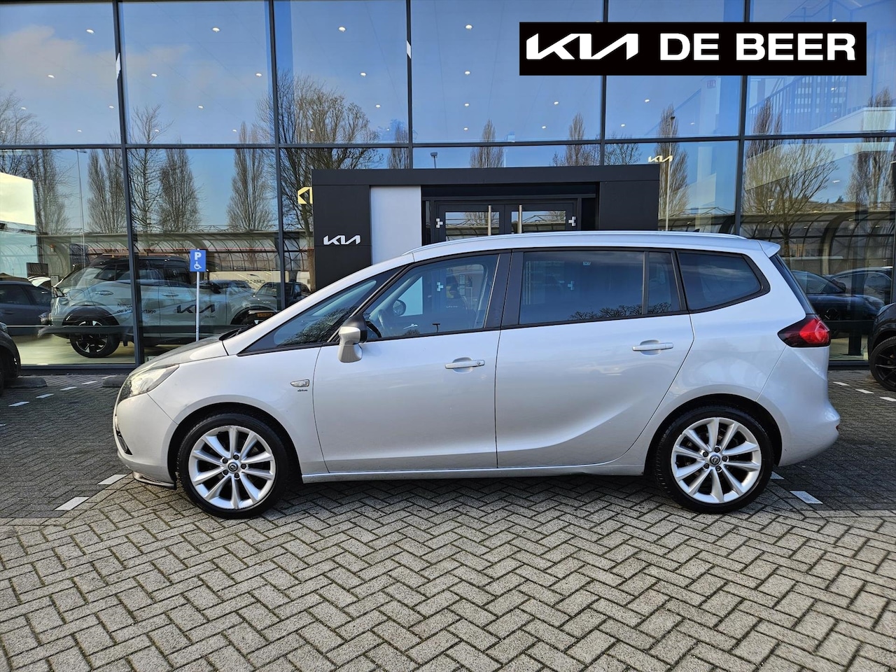 Opel Zafira Tourer - 1.4 Turbo 140pk 7Pers Edition Navi/ Clima/ Cruise (Handel/ Export) - AutoWereld.nl