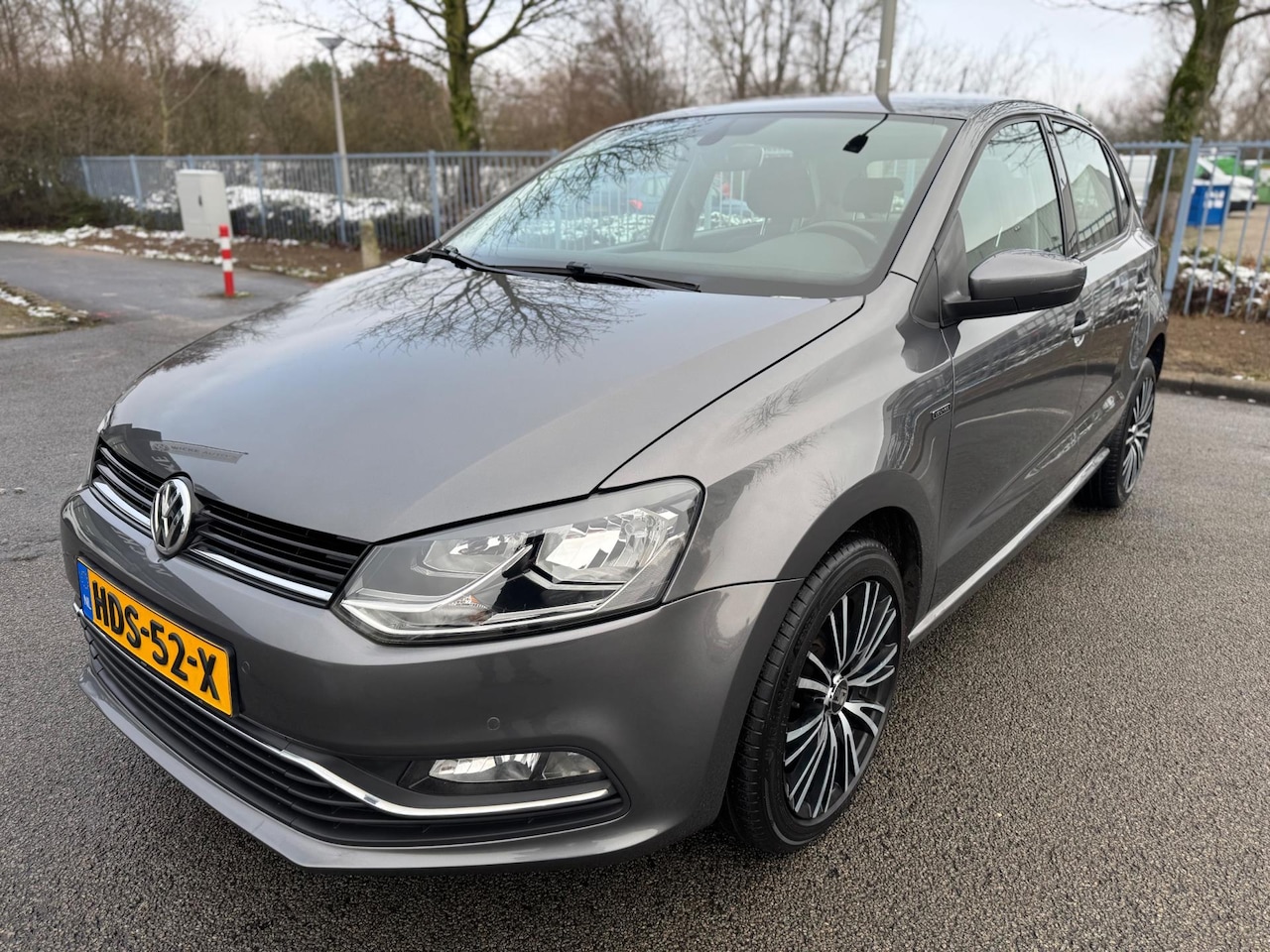 Volkswagen Polo - 1.2 TSI Highline Navigatie PDC Cruise control Lounge - AutoWereld.nl