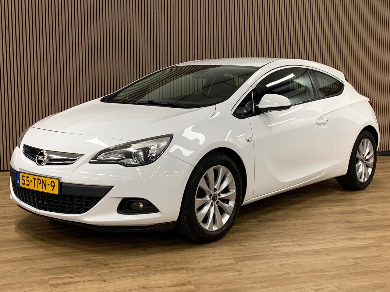 Opel Astra GTC - 1.4 Turbo Sport|Navigatie|Climate Control| - AutoWereld.nl