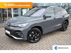 Volkswagen Tiguan - R-Line Edition - eHybrid Inclusief €2000, - inruilvoordeel | PANORAMA DAK | TREKHAAK | 360