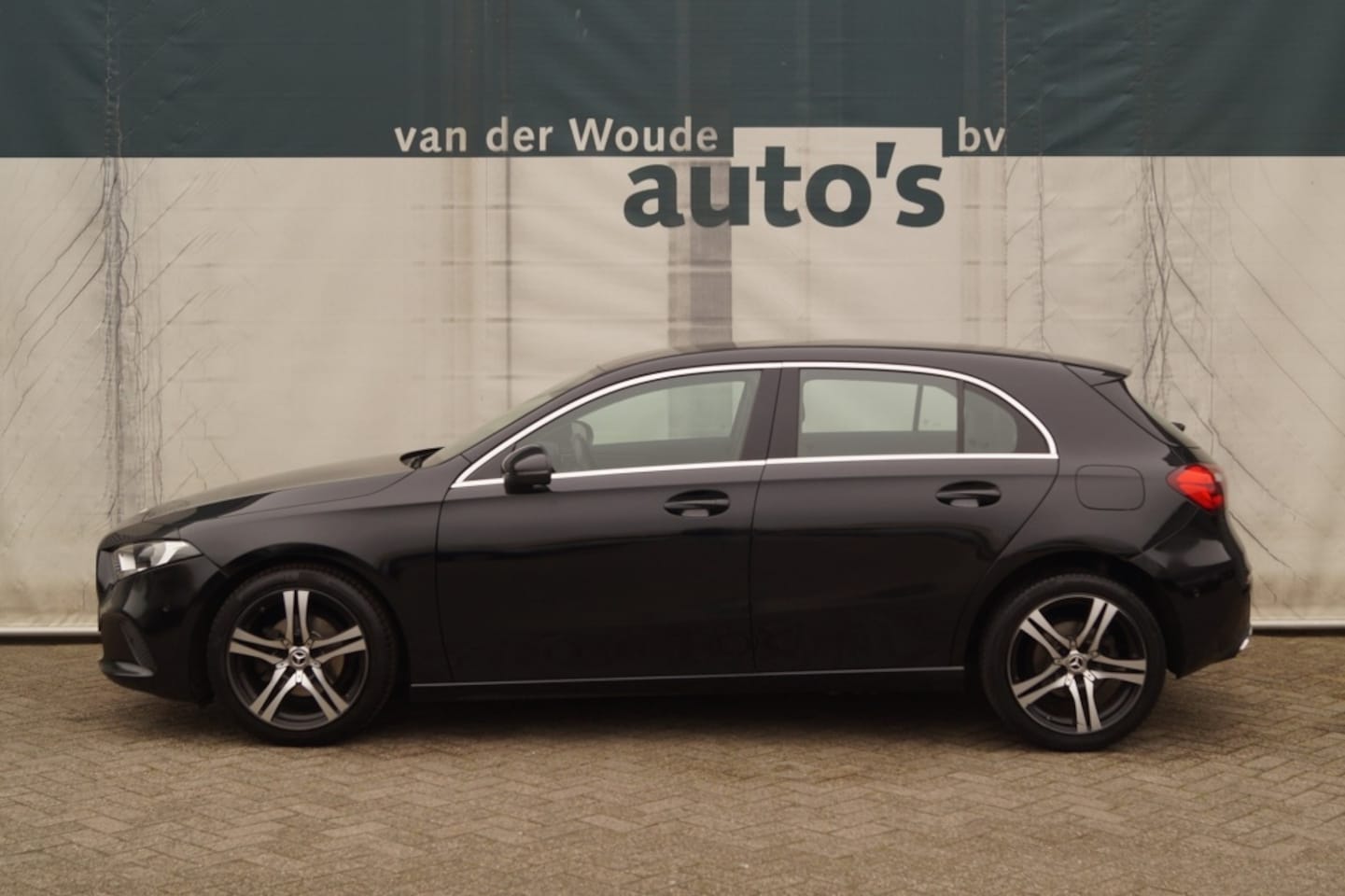 Mercedes-Benz A-klasse - 180 136pk Edition -NAVI-ECC-CAM-PDC- - AutoWereld.nl