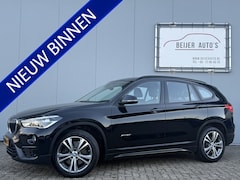 BMW X1 - xDrive20i Automaat Navigatie/Leer/Camera/18inch